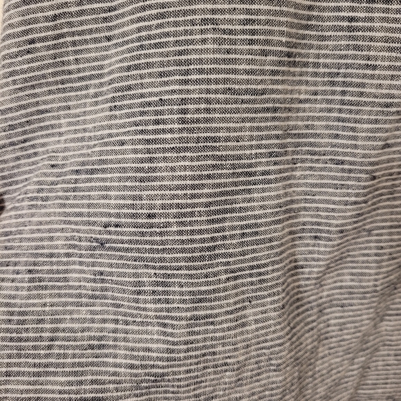 Old Navy Men's Linen Button Down Reg. Fit size L. - Picture 4 of 4